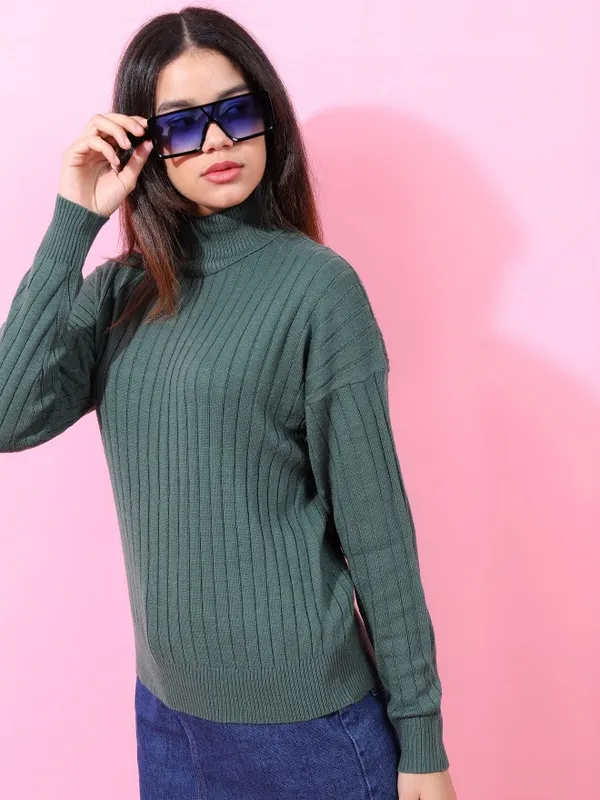 Tokyo Talkies Women Green Turtle Neck Sweaters