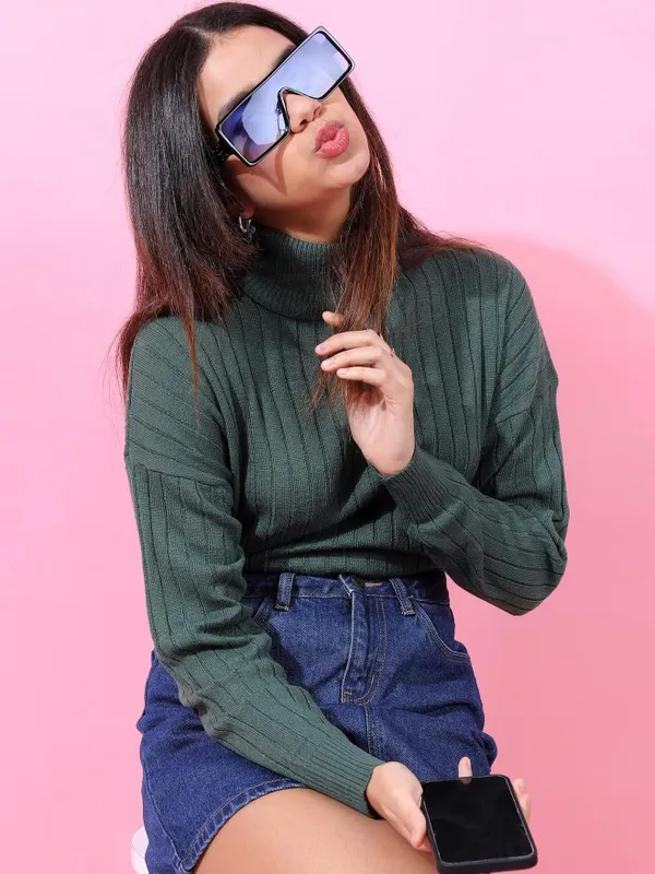 Tokyo Talkies Women Green Turtle Neck Sweaters