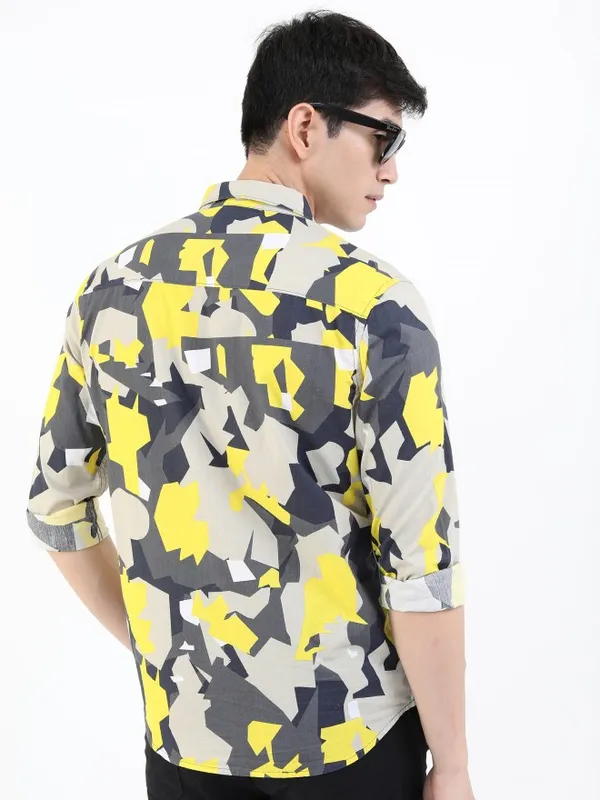 Men Slim Fit Casual Shirt