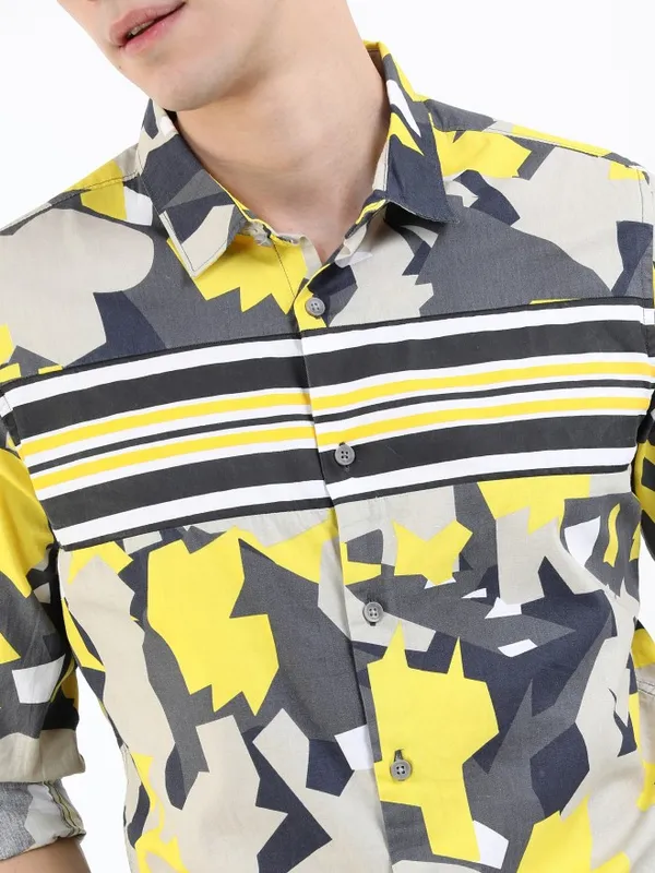 Men Slim Fit Casual Shirt