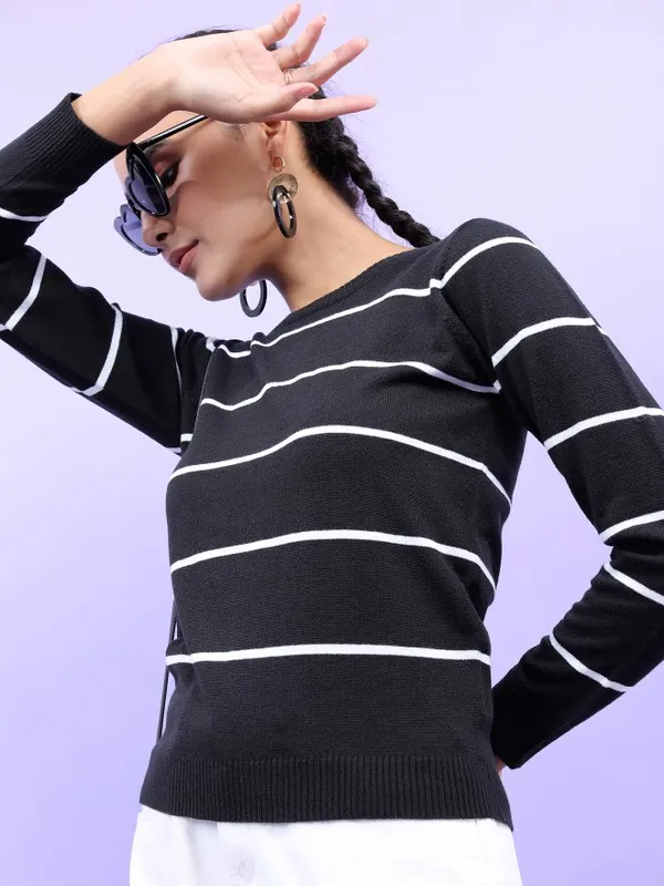  Tokyo Talkies Women Black Round Neck Sweaters