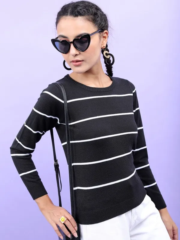  Tokyo Talkies Women Black Round Neck Sweaters
