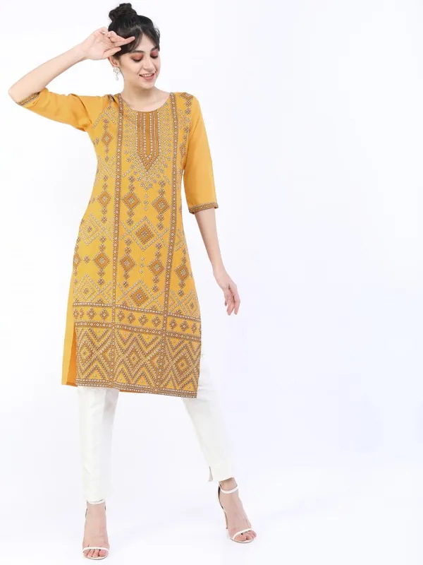  Ketch Women Gold Printed Straight Kurtas