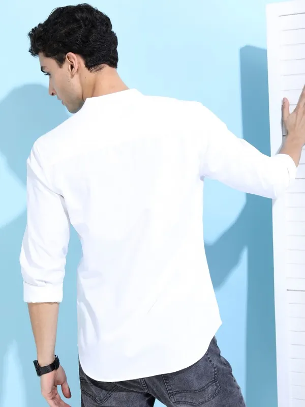  Ketch Men White Solid Slim Fit Casual Shirts