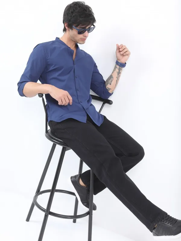  Ketch Men Blue Solid Slim Fit Casual Shirts