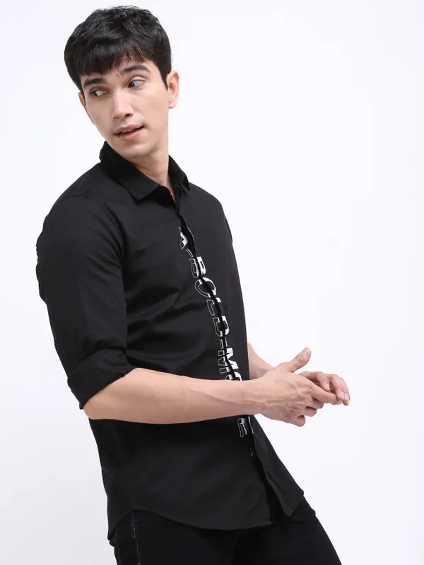  Highlander Men Black Printed Slim Fit Casual Shirts