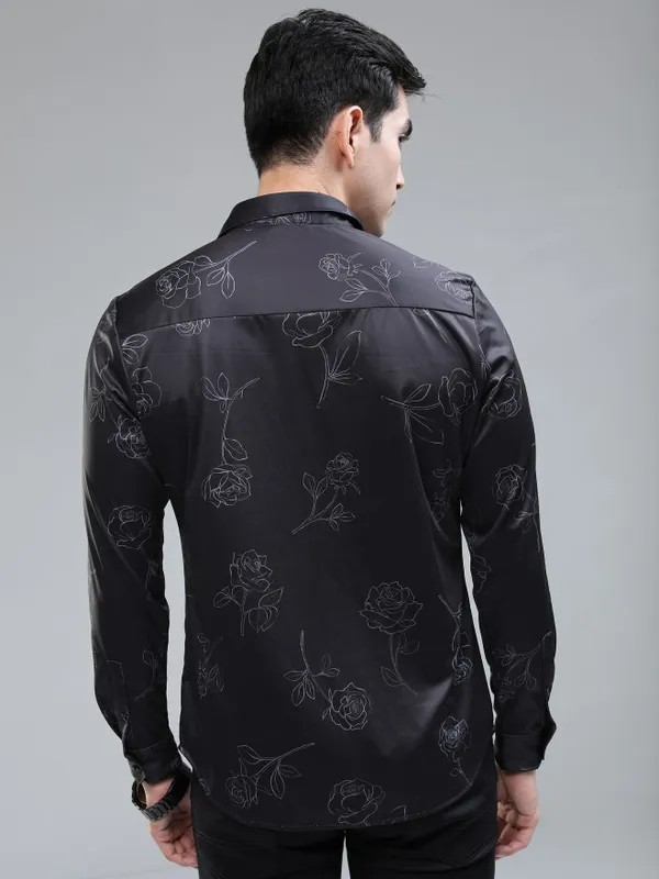 Men Slim Fit Casual Shirt