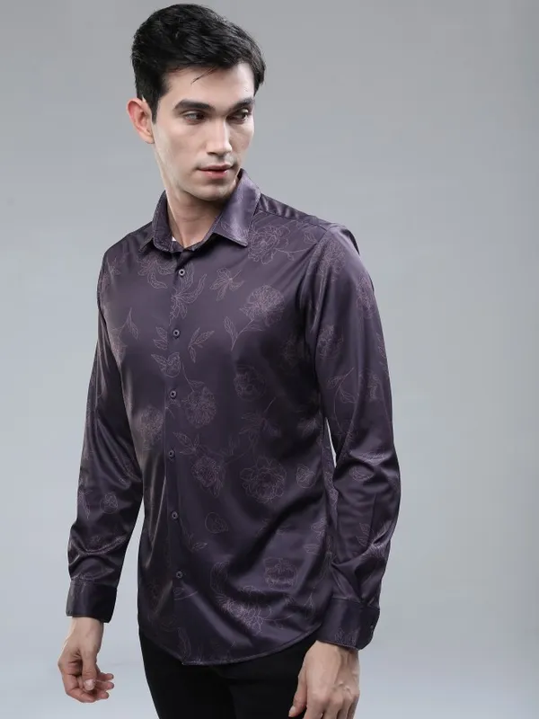  Highlander Men Purple Printed Slim Fit Casual Shirts