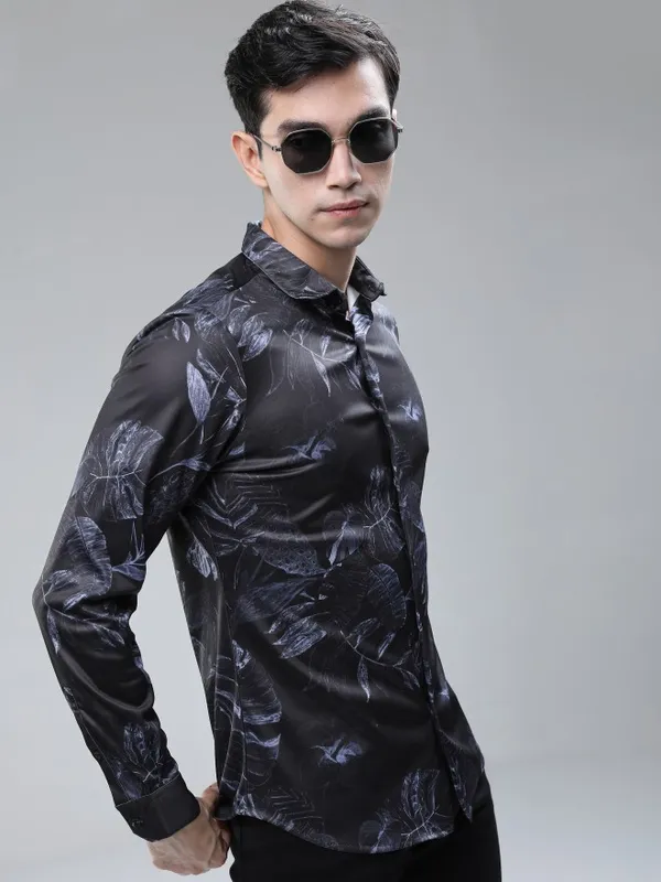  Highlander Men Black Printed Slim Fit Casual Shirts