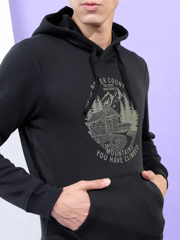  Highlander Men Black Hood Pullover Sweatshirts