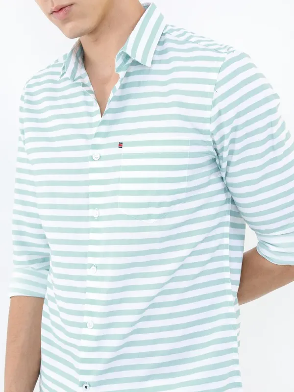 Men Slim Fit Casual Shirt