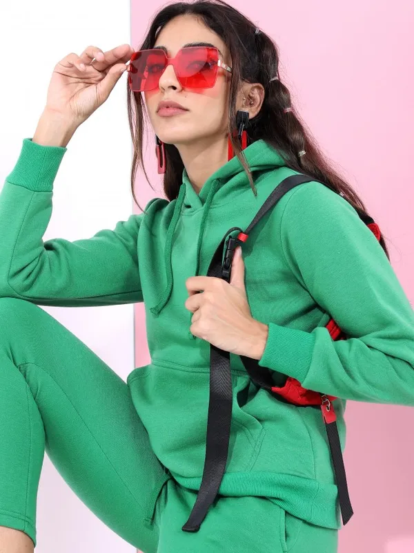  Tokyo Talkies Women Green Solid Pullover Hood Sweatshirts