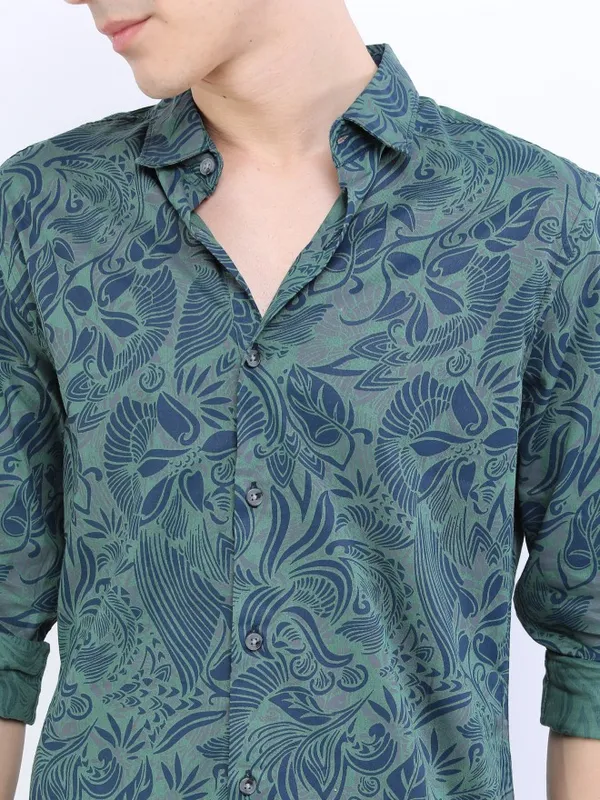  Highlander Men Olive Printed Slim Fit Casual Shirts