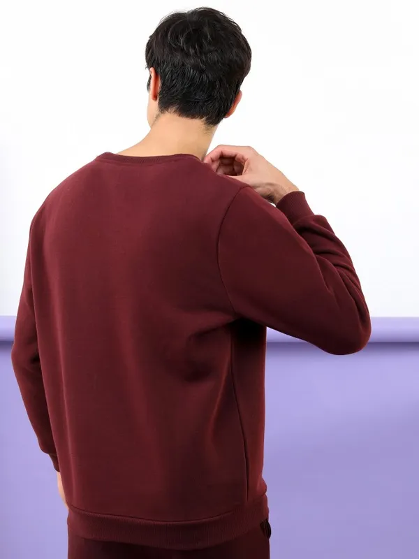  Highlander Men Burgundy Round Neck Pullover Sweatshirts