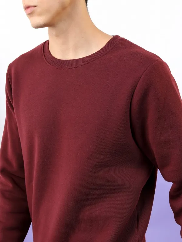  Highlander Men Burgundy Round Neck Pullover Sweatshirts