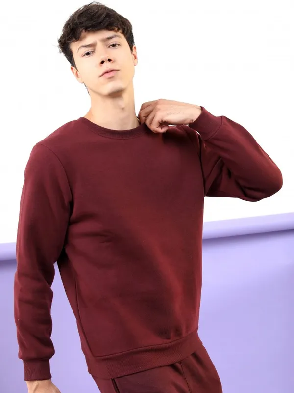  Highlander Men Burgundy Round Neck Pullover Sweatshirts