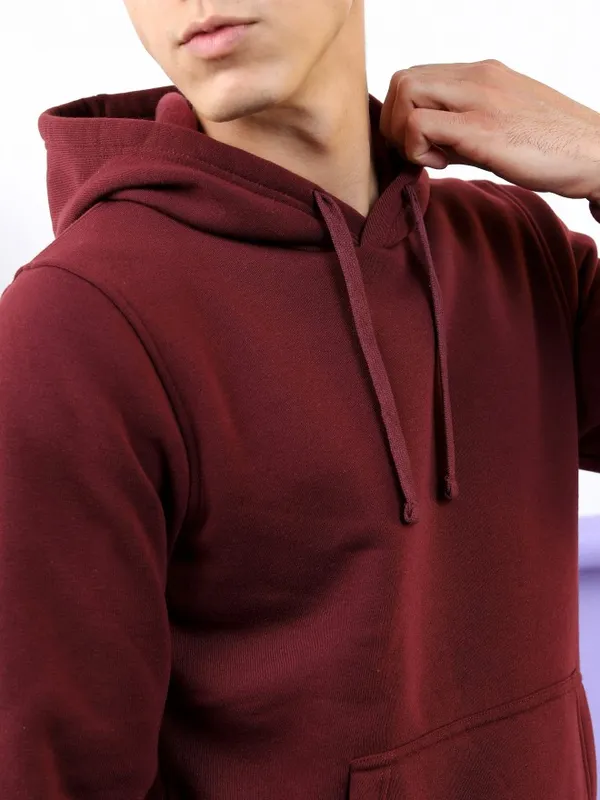  Highlander Men Burgundy Hood Pullover Sweatshirts