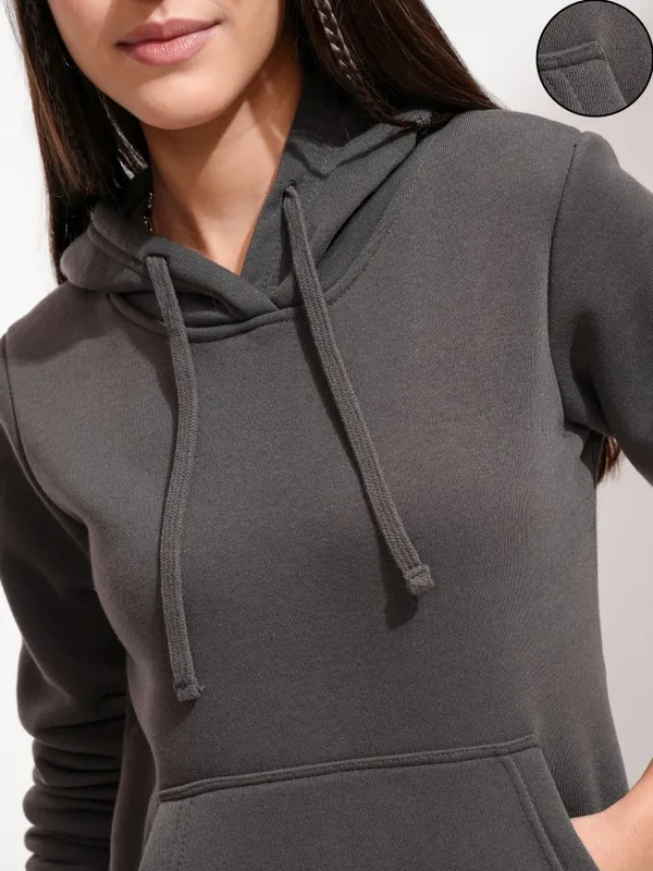  Tokyo Talkies Women Charcoal Solid Pullover Hood Sweatshirts