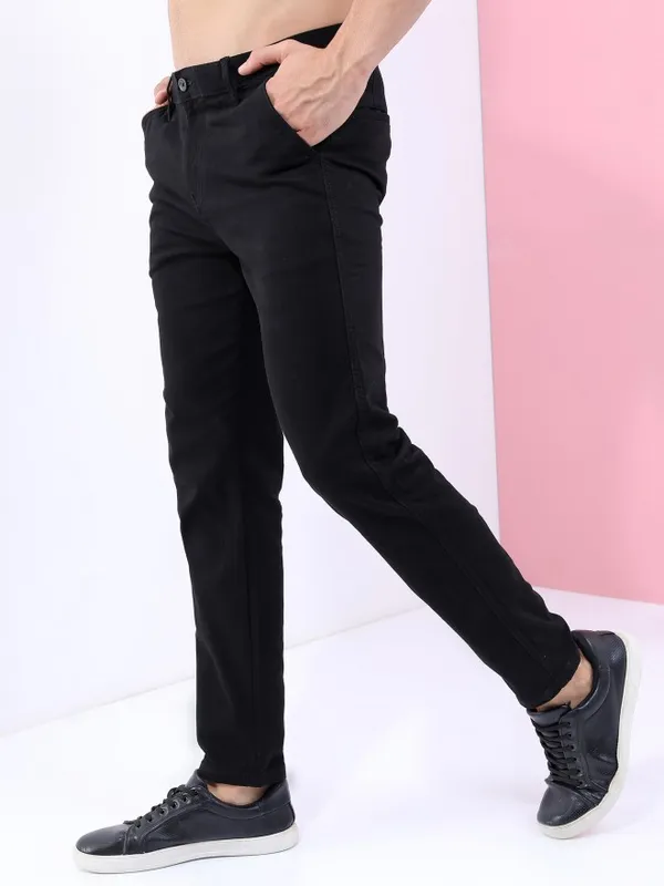  Highlander Men Black Slim Fit Solid Casual Trousers