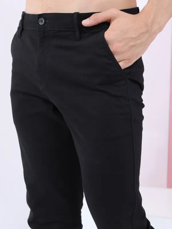  Highlander Men Black Slim Fit Solid Casual Trousers