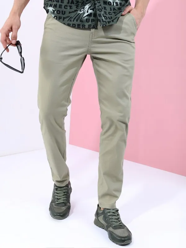  Highlander Men Olive Slim Fit Solid Casual Trousers