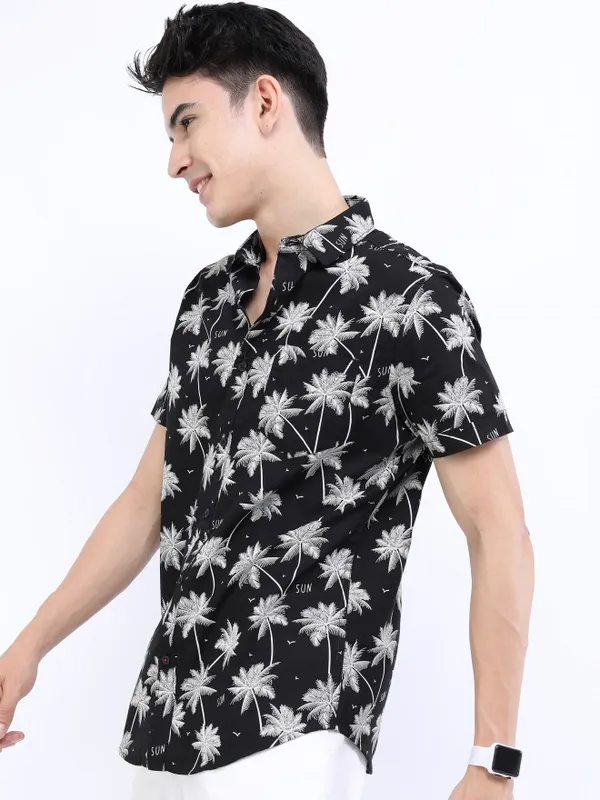  Highlander Men Black Printed Slim Fit Casual Shirts