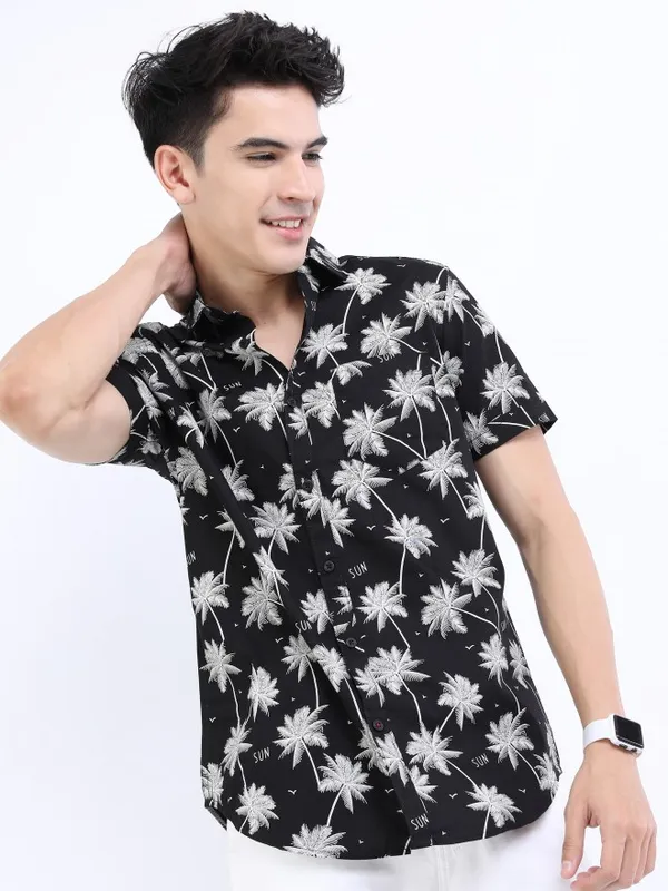  Highlander Men Black Printed Slim Fit Casual Shirts