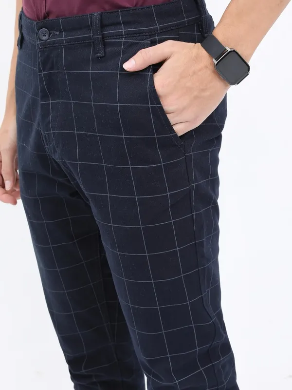  Highlander Men Navy Blue Slim Fit Checked Casual Trousers