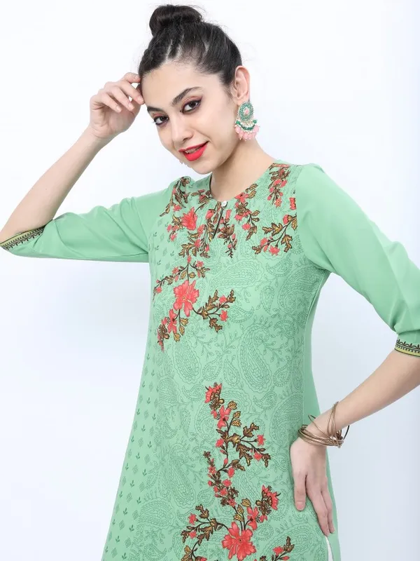  Ketch Women Green Printed Straight Kurtas