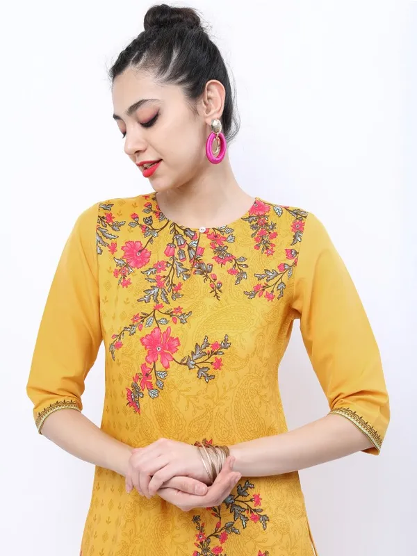  Ketch Women Yellow Printed Straight Kurtas
