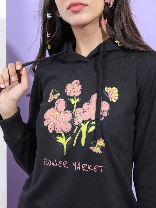  Tokyo Talkies Women Black Printed Pullover Hood Sweatshirts