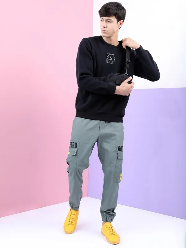  Highlander Men Black Round Neck Pullover Sweatshirts