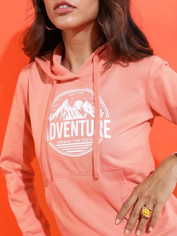  Tokyo Talkies Women Peach Printed Pullover Hood Sweatshirts