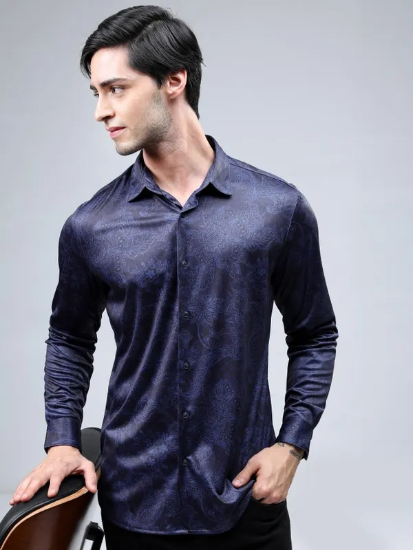  Highlander Men Navy Blue Printed Slim Fit Casual Shirts