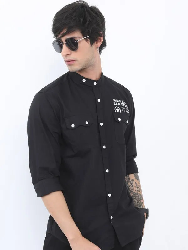  Highlander Men Black Printed Slim Fit Casual Shirts