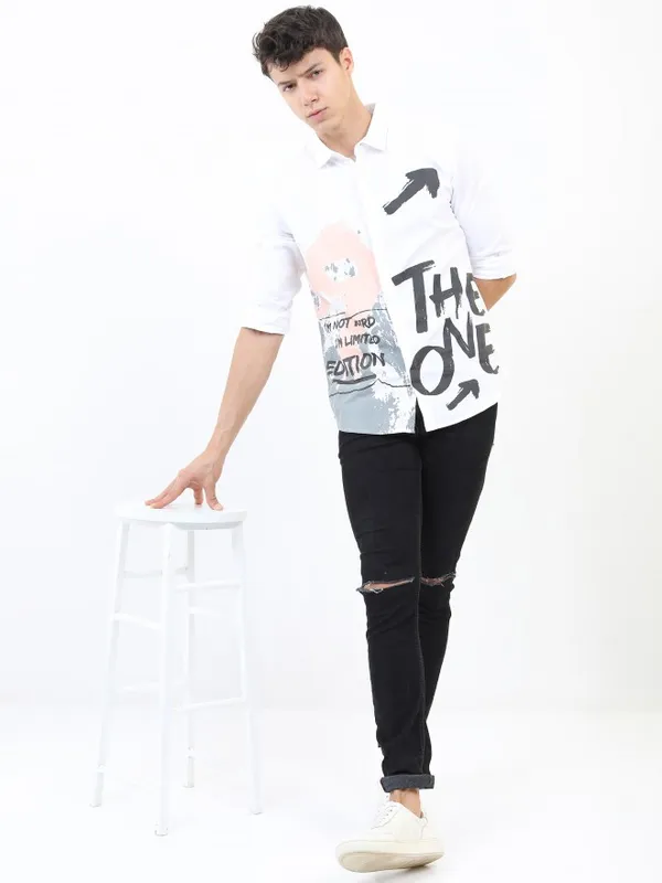  Ketch Men White Printed Slim Fit Casual Shirts