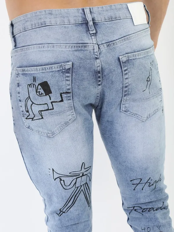  Highlander Men Blue Tapered Fit Clean Look Jeans