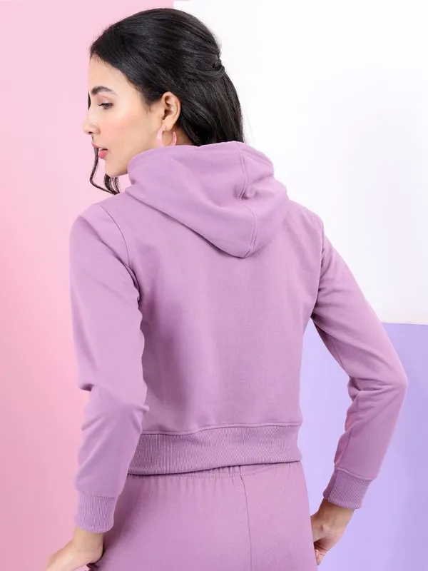  Tokyo Talkies Women Mauve Solid Pullover Hood Sweatshirts