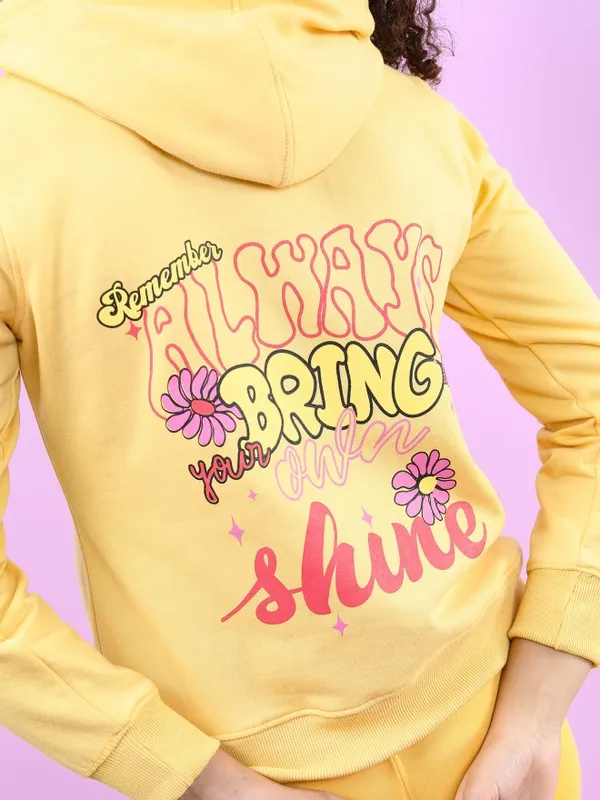  Tokyo Talkies Women Yellow Printed Pullover Hood Sweatshirts