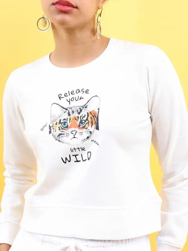  Tokyo Talkies Women White Printed Pullover Round Neck Sweatshirts