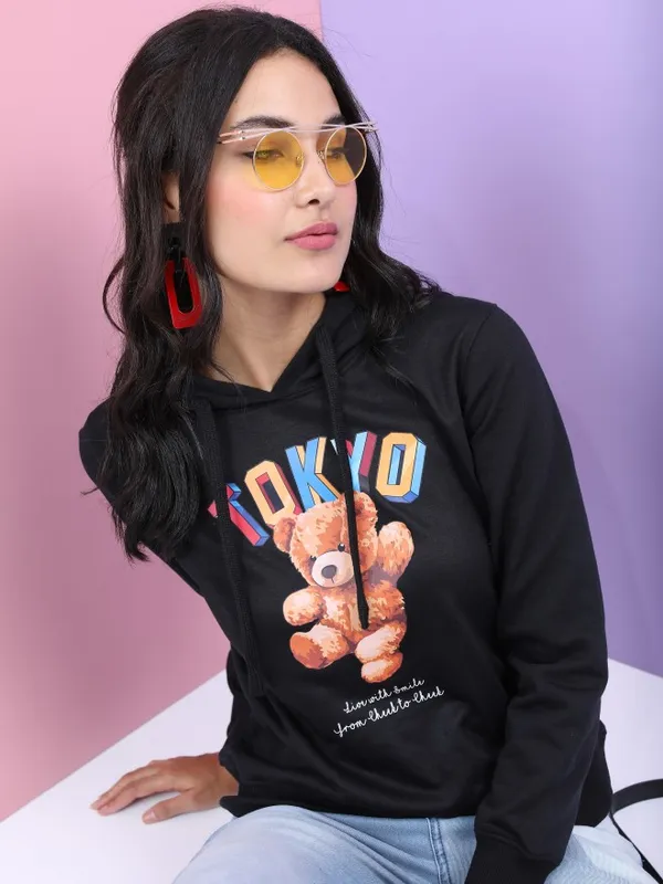  Tokyo Talkies Women Black Printed Pullover Hood Sweatshirts