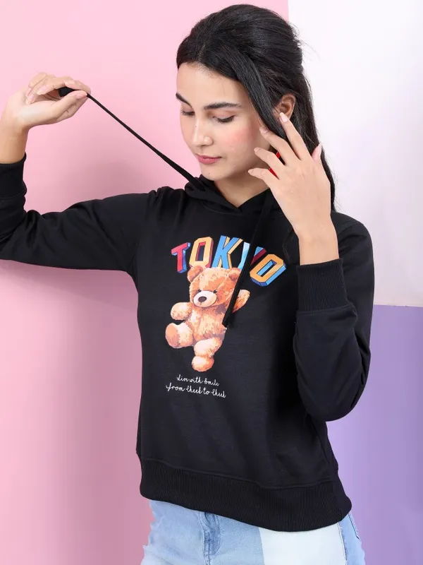  Tokyo Talkies Women Black Printed Pullover Hood Sweatshirts