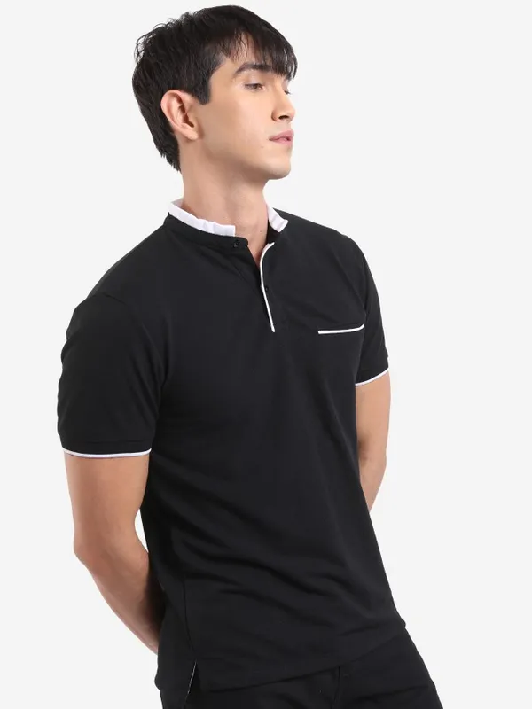  Highlander Men Black Solid Polo Collar Polo T-Shirts