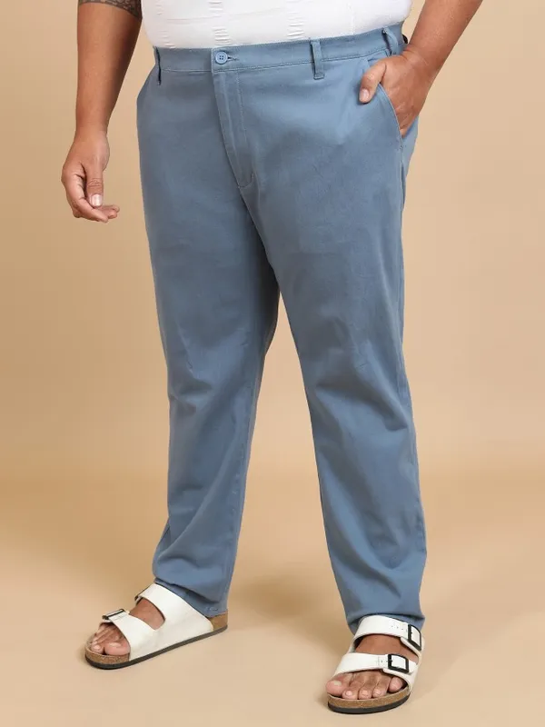  Highlander Men Blue Regular Fit Solid Casual Trousers