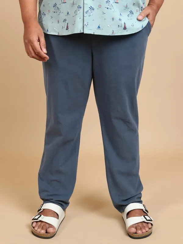  Highlander Men Grey Regular Fit Solid Casual Trousers