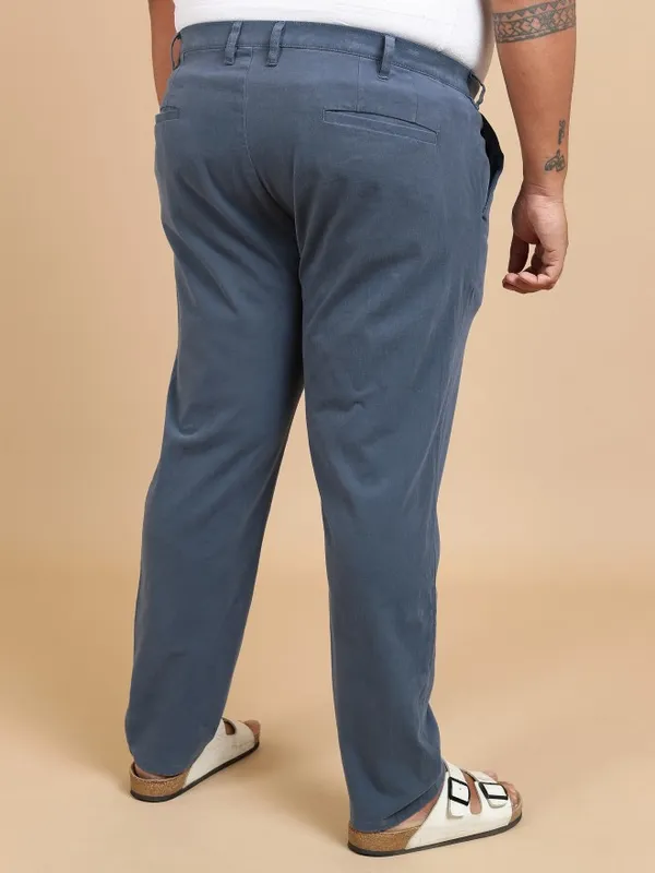  Highlander Men Grey Regular Fit Solid Casual Trousers