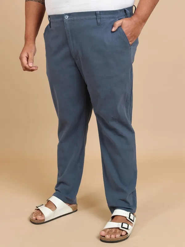  Highlander Men Grey Regular Fit Solid Casual Trousers