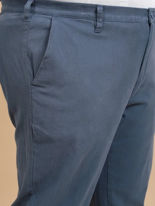  Highlander Men Grey Regular Fit Solid Casual Trousers
