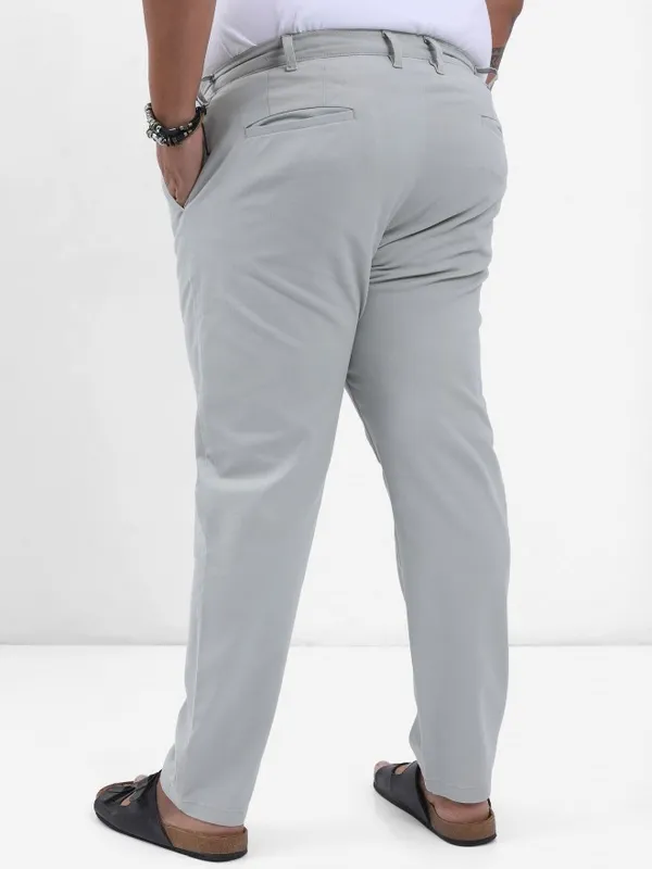  Xtra Ordinary By Highlander Men Green Slim Fit Solid Casual Trousers