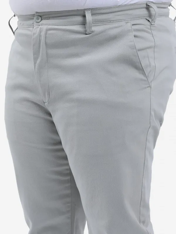  Xtra Ordinary By Highlander Men Green Slim Fit Solid Casual Trousers